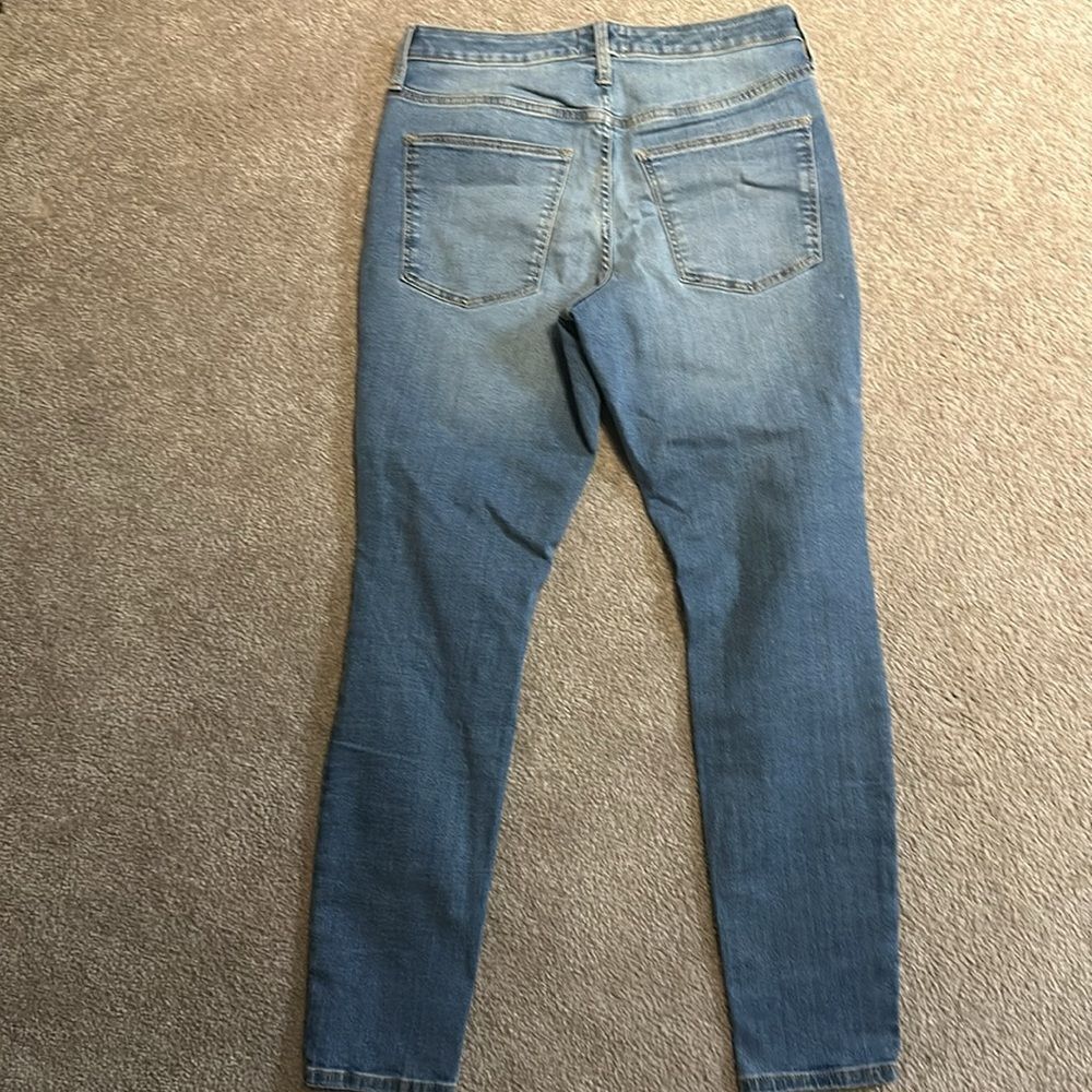 Universal Thread Distressed High Rise Skinny Jeans! - Picture 10 of 11